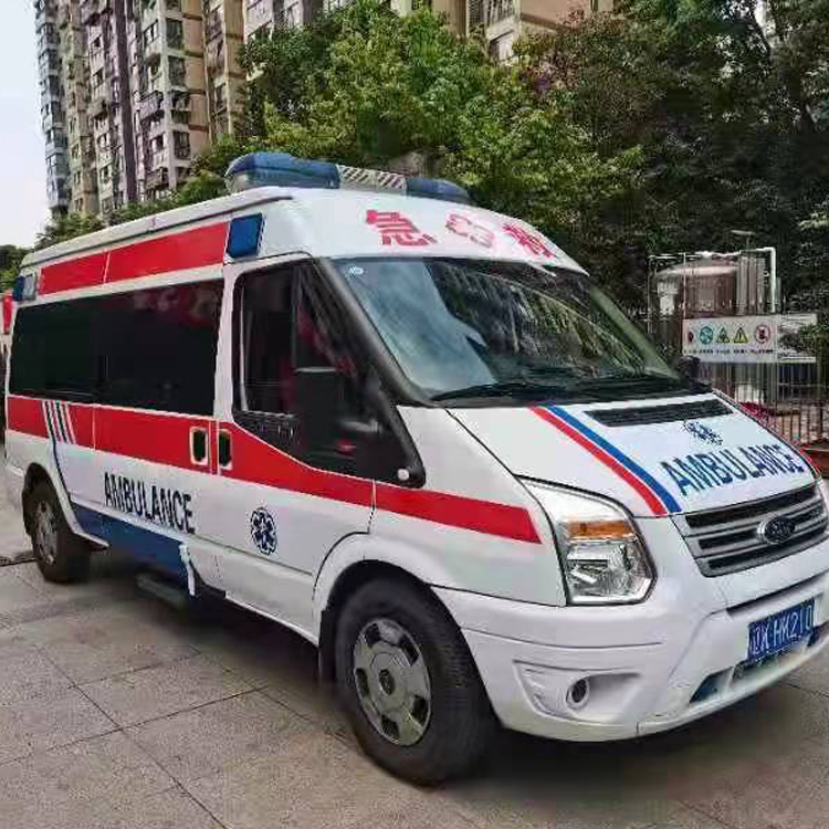 新城街道长途救护车护送病人返乡